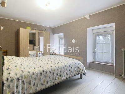 Maison - 95 m² - 5 pièces