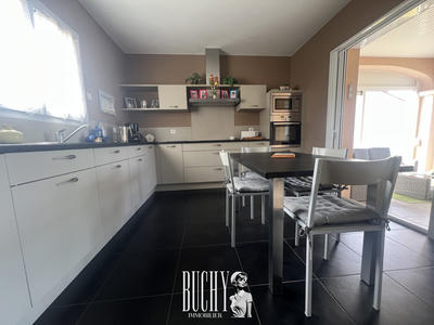 Maison - 145 m² - 6 pièces