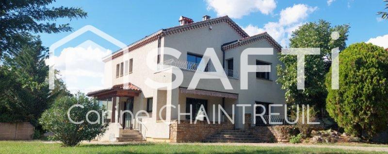 Maison - 178 m² - 7 pièces