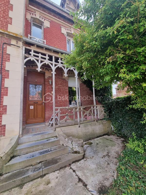 Propriété - 175 m² - 11 pièces