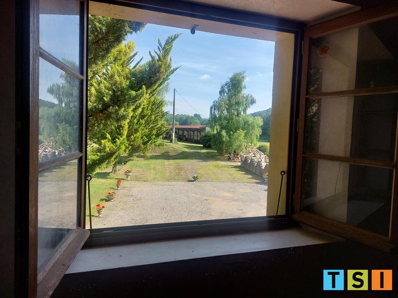 Corps de ferme - 170 m² - 6 pièces