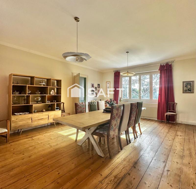 Maison de maîtres - 321 m² - 9 pièces