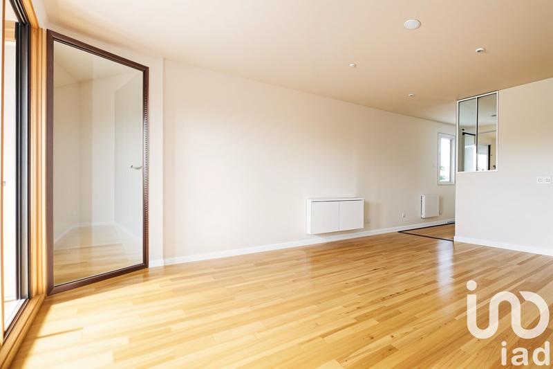 Appartement - 94 m² - 5 pièces