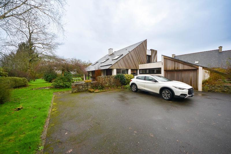 Maison d'architecte - 190 m² - 9 pièces