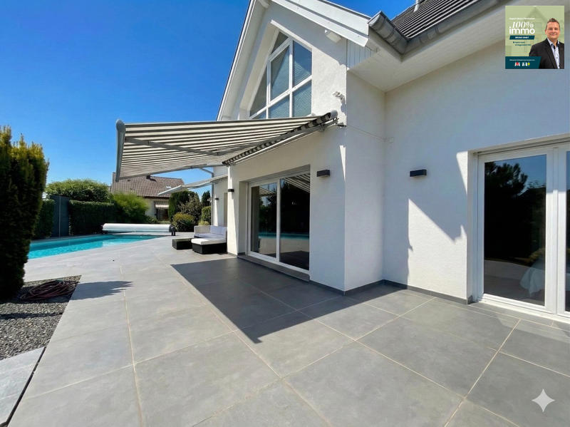 Maison - 256 m² - 7 pièces