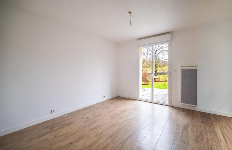 Maison - 230 m² - 8 pièces