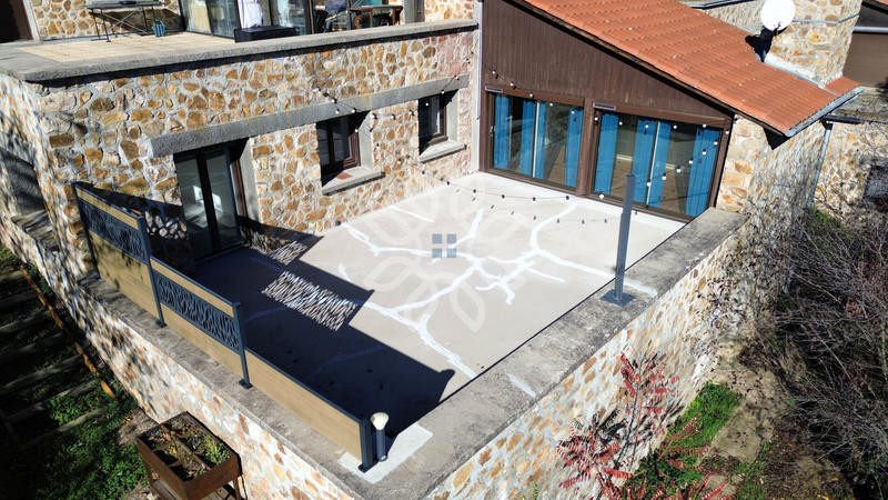 Maison - 111 m² - 4 pièces