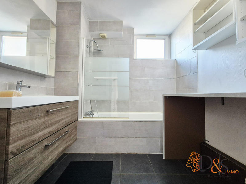 Appartement - 70 m² - 3 pièces