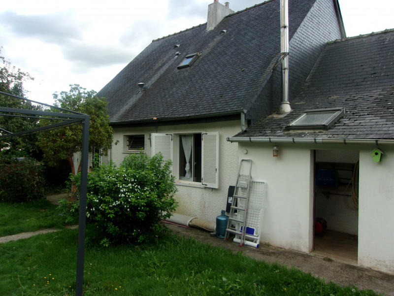 Maison - 90 m² - 5 pièces