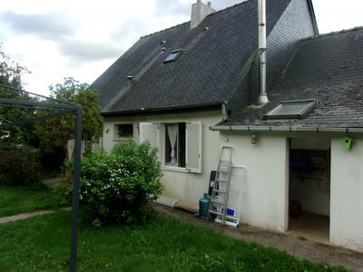 Maison - 90 m² - 5 pièces