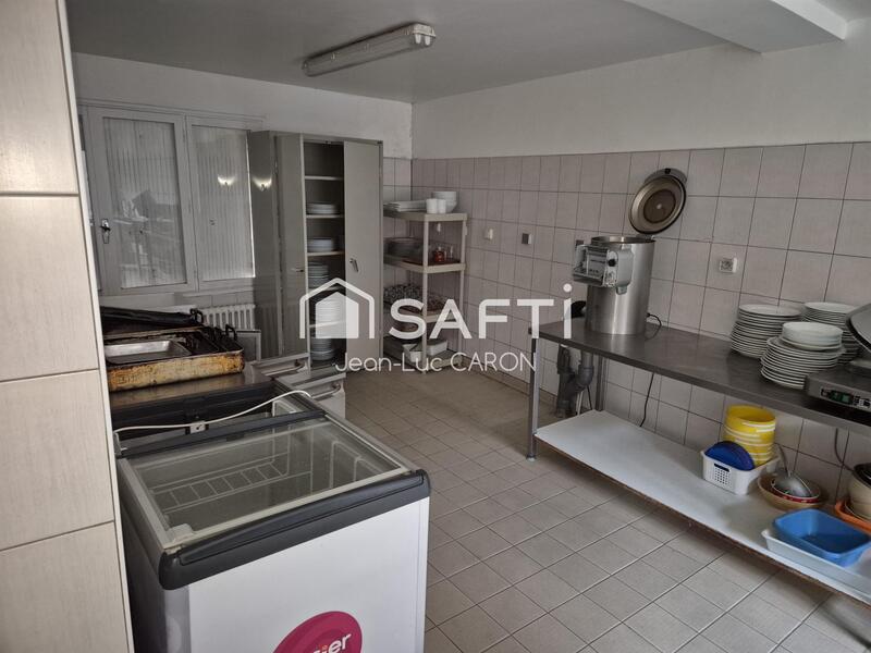 Local commercial - 449 m² - 20 pièces