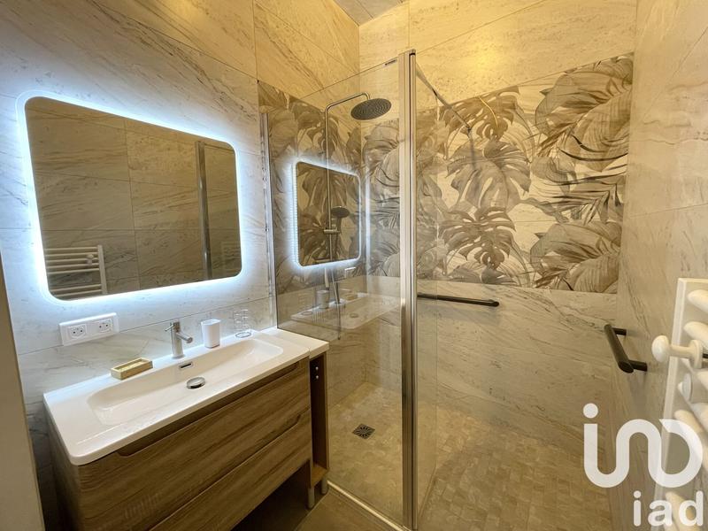 Maison - 179 m² - 8 pièces