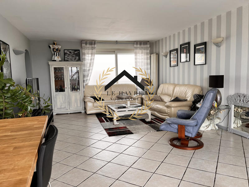 Maison traditionnelle - 162 m² - 6 pièces