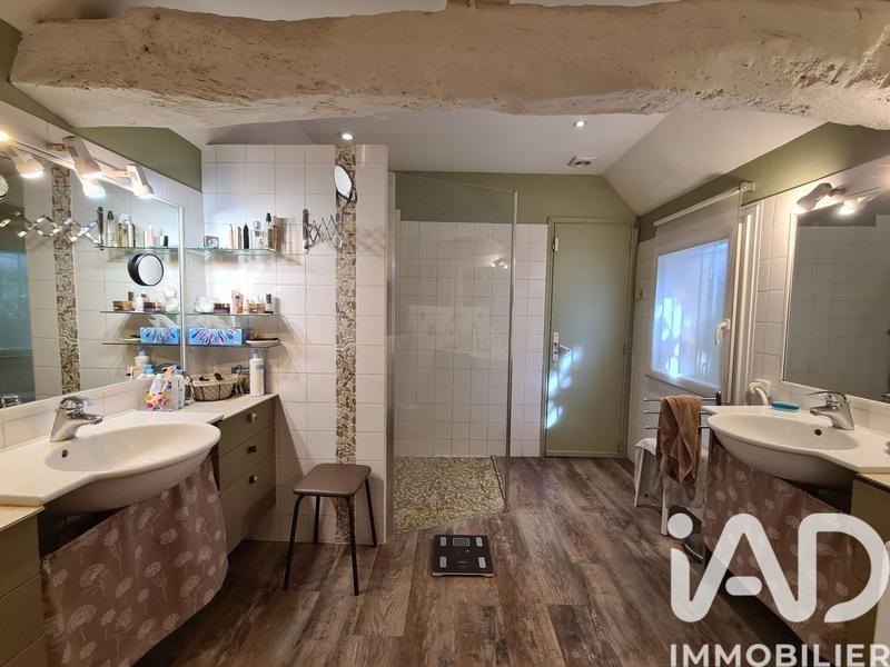 Maison - 200 m² - 7 pièces