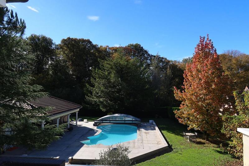 Maison d'architecte - 220 m² - 6 pièces