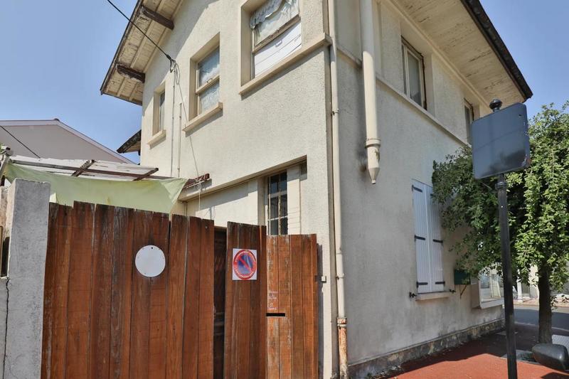 Appartement - 95 m² - 3 pièces