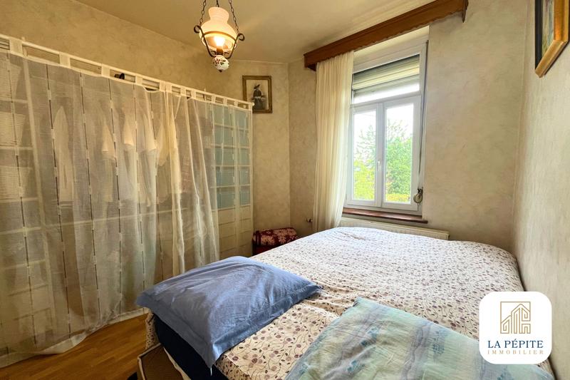 Maison - 97 m² - 7 pièces