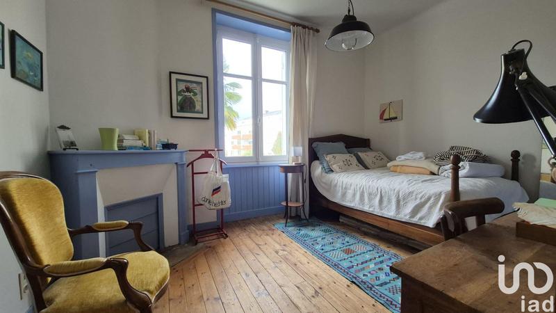 Maison - 200 m² - 6 pièces