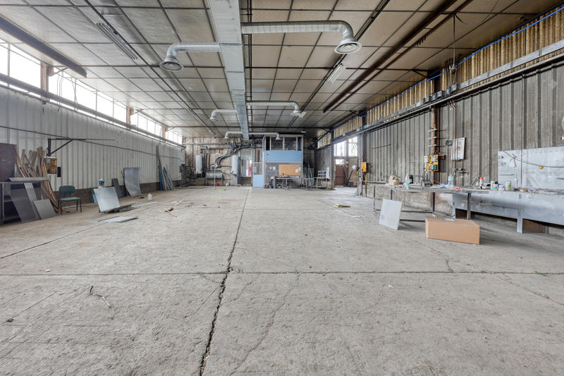 Local d'activités - 2 000 m²