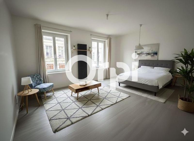 Immeuble - 90 m² - 3 pièces