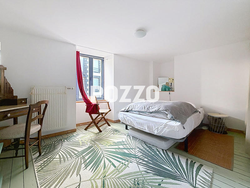 Maison - 182 m² - 6 pièces