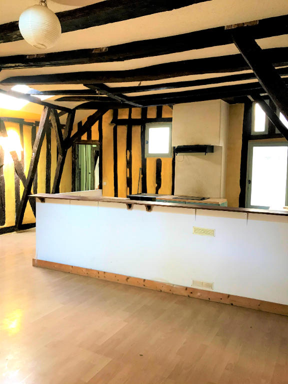 Immeuble mixte - 200 m²