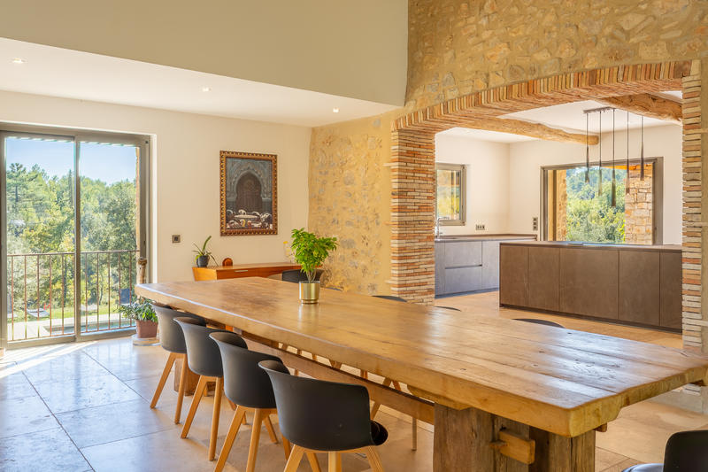 Bastide - 324 m² - 9 pièces