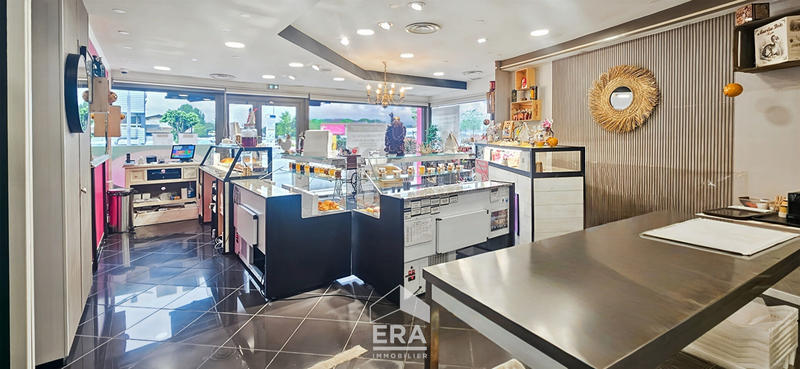 Local commercial - 150 m² - 2 pièces