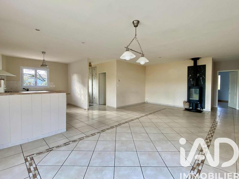 Maison - 159 m² - 7 pièces