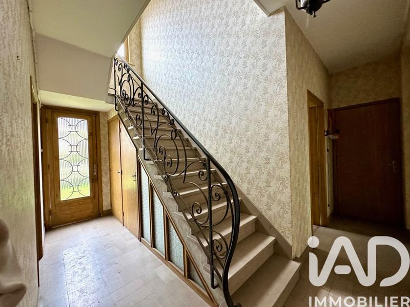 Maison - 300 m² - 14 pièces