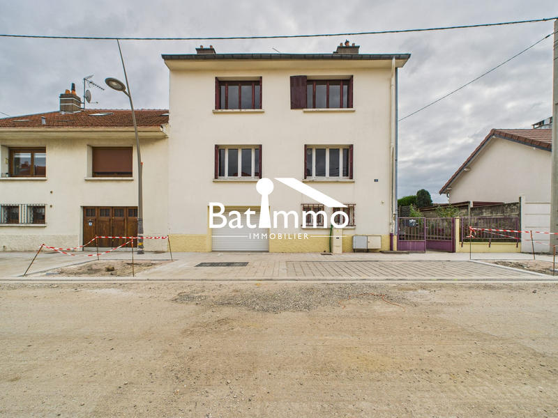 Maison - 145 m² - 7 pièces