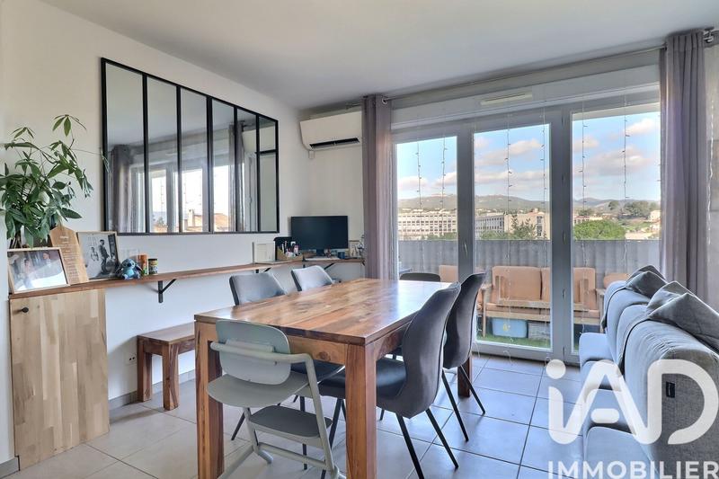 Appartement - 61 m² - 3 pièces