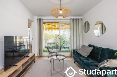 Chambre - 12 m² - 1 pièce