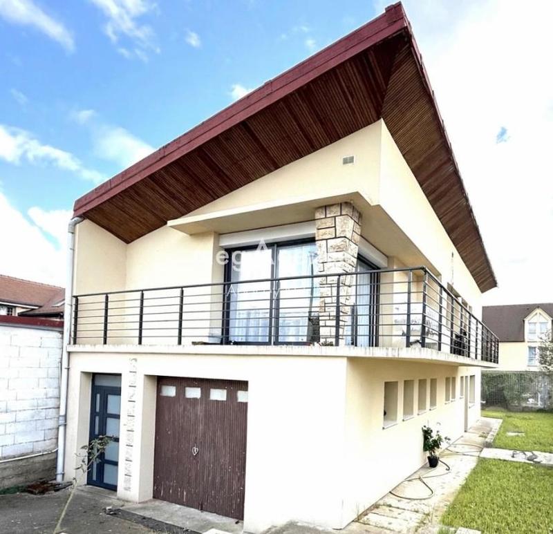 Maison de ville - 129 m² - 6 pièces