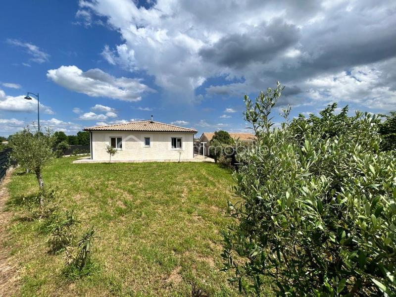 Maison - 102 m² - 4 pièces