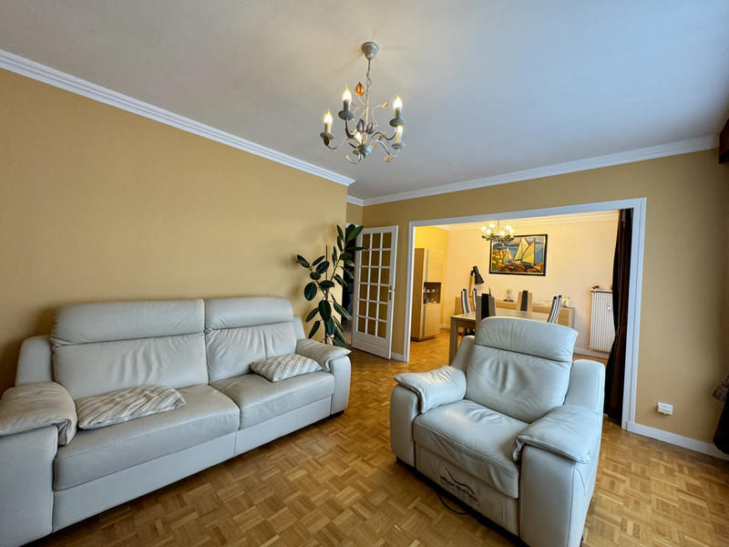 Appartement - 101 m² - 6 pièces