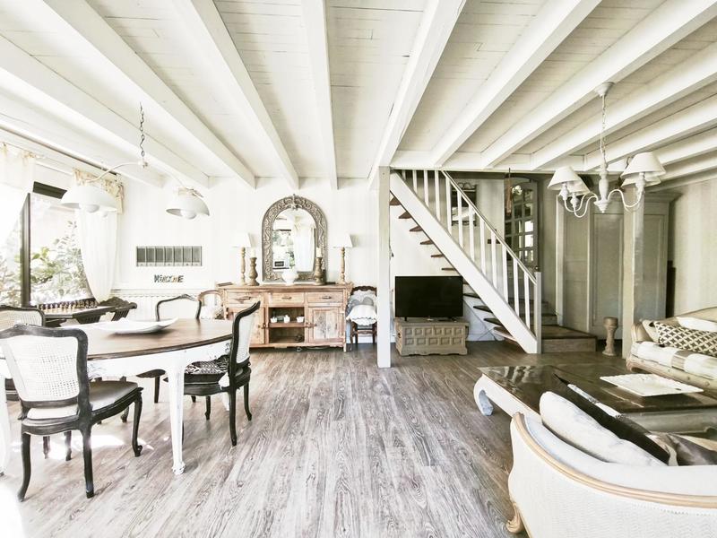 Maison - 195 m² - 7 pièces