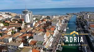 Appartement - 95 m² - 4 pièces