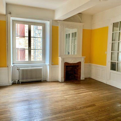 Appartement - 101 m² - 4 pièces