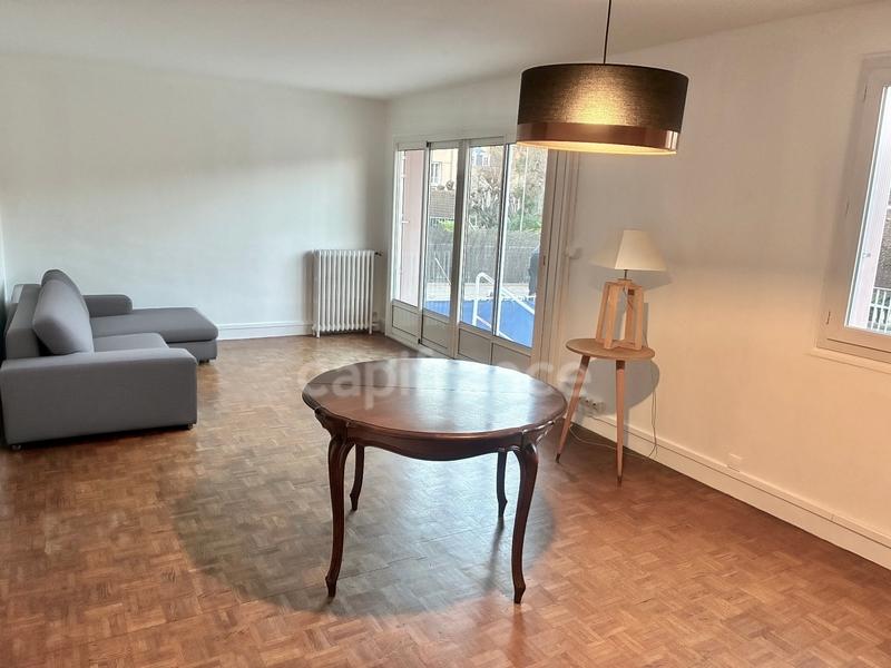 Appartement - 81 m² - 5 pièces