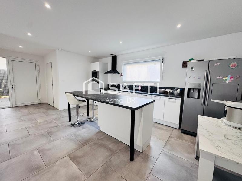 Maison - 230 m² - 7 pièces