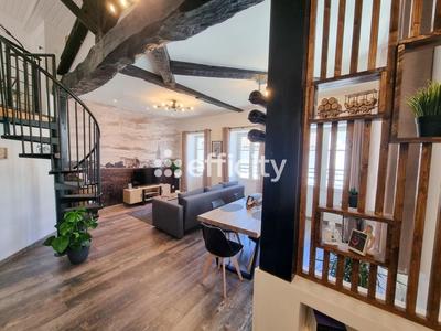 Appartement - 104 m² - 5 pièces