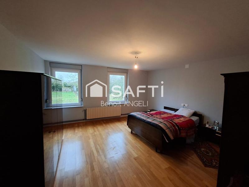 Appartement - 145 m² - 6 pièces