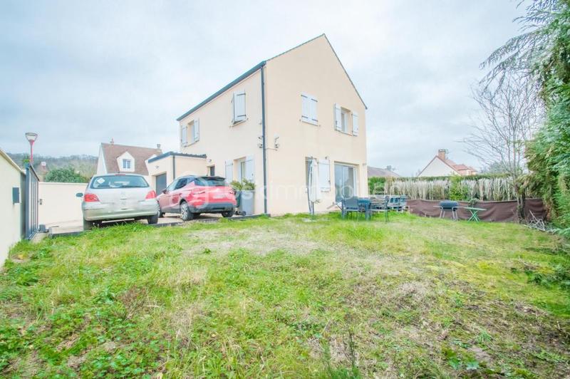 Maison - 88 m² - 5 pièces