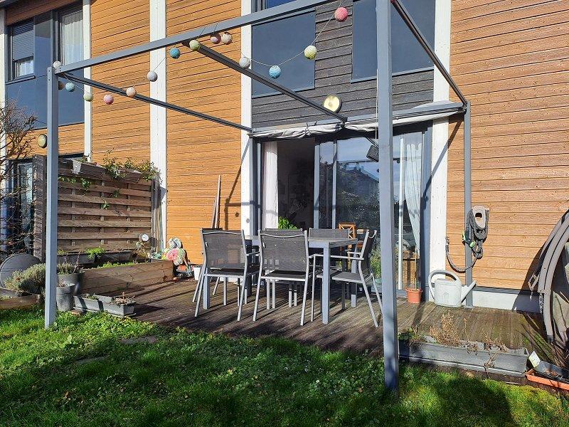 Maison - 93 m² - 5 pièces