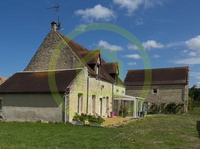 Maison - 143 m² - 5 pièces