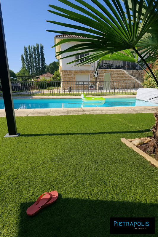 Maison - 193 m² - 6 pièces