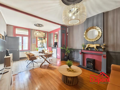 Maison - 240 m² - 11 pièces