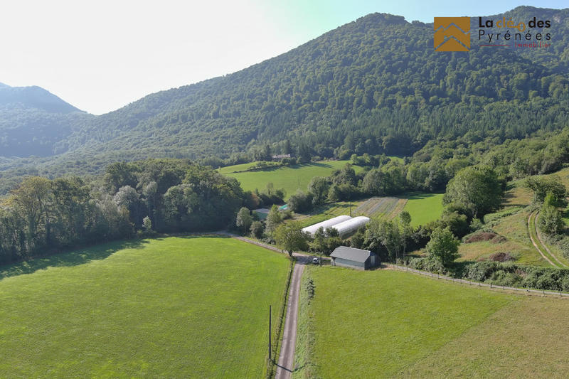 Maison ancienne - 140 m² - 1 pièce