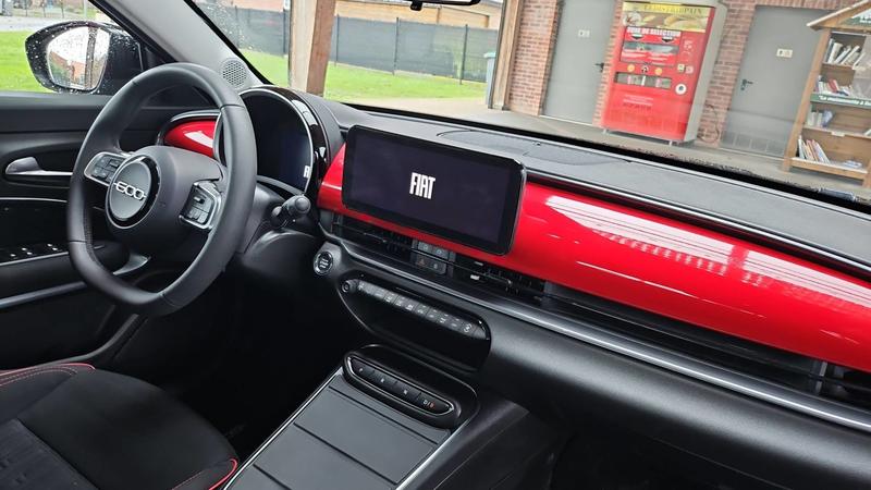 Fiat 600 156 54 Kwh Red